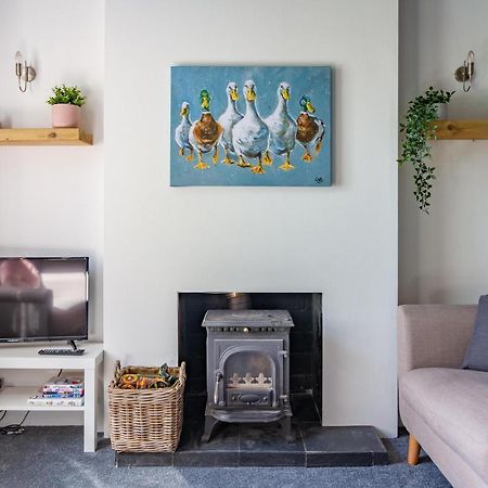 Family Friendly Cottage With Bunk Beds And Courtyard Malmesbury Buitenkant foto