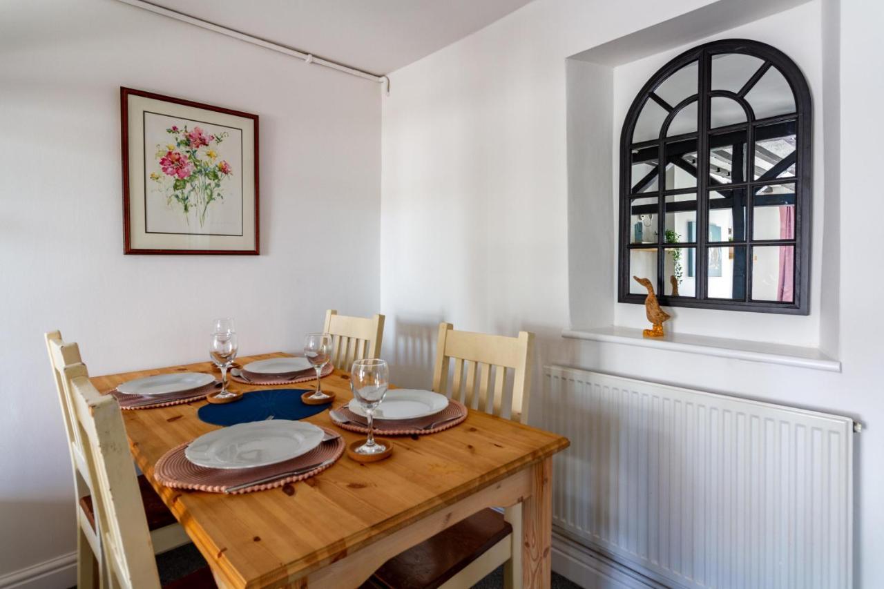 Family Friendly Cottage With Bunk Beds And Courtyard Malmesbury Buitenkant foto