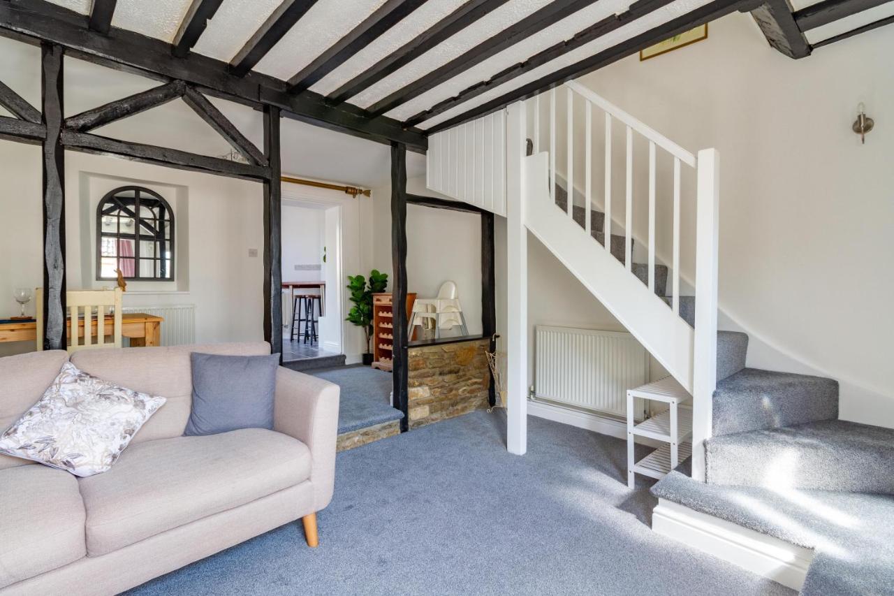 Family Friendly Cottage With Bunk Beds And Courtyard Malmesbury Buitenkant foto